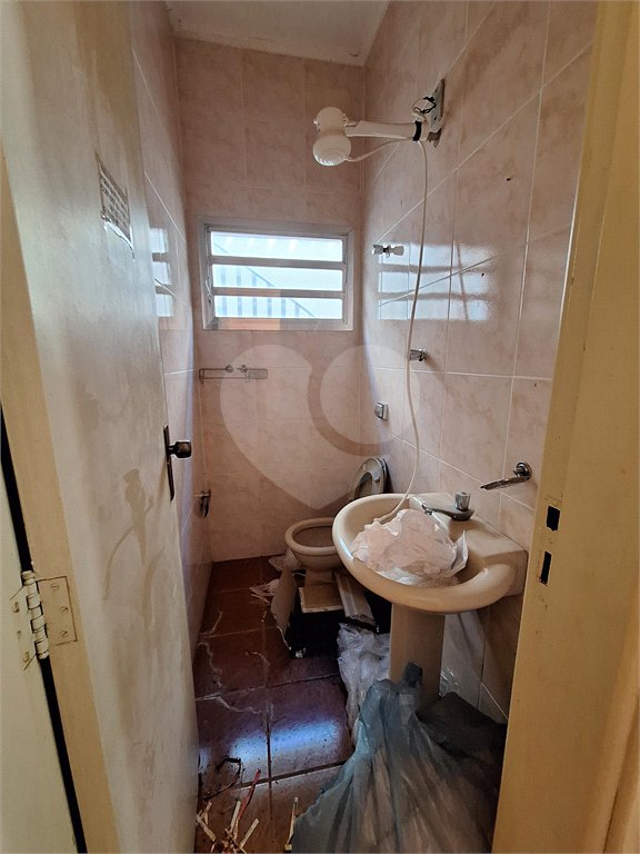 Casa à venda ou para alugar com 4 quartos, sendo 2 suítes,  em Santa Rosa, Vinhedo, SP