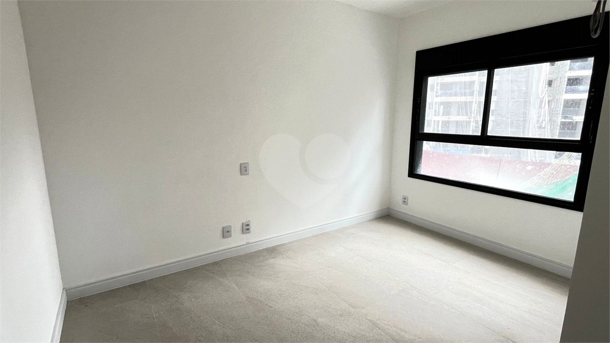 Apartamento à venda com 3 quartos, sendo 1 suíte, em Mirandópolis, São Paulo, SP