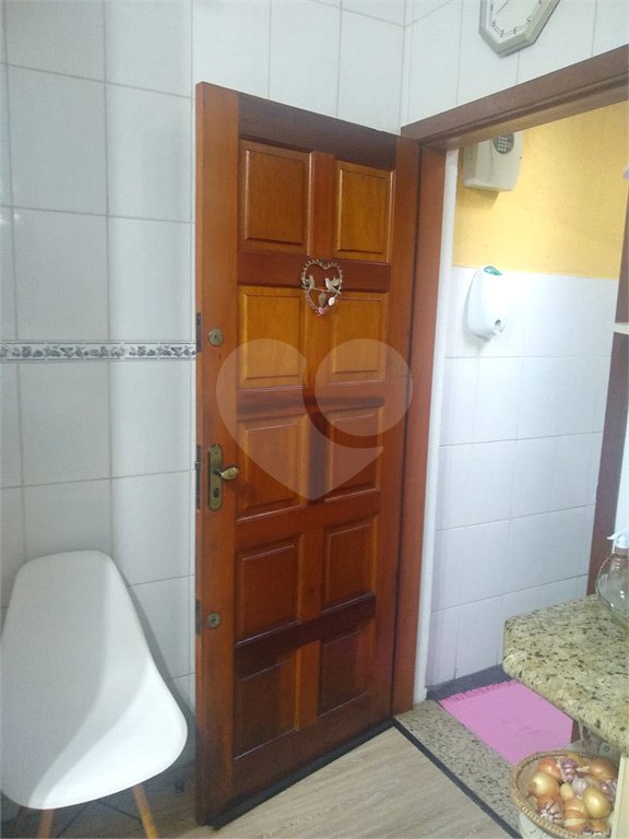 Sobrado à venda com 3 quartos, sendo 1 suíte,  em Vila do Castelo, São Paulo, SP