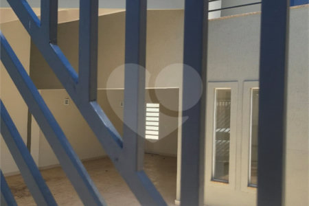 Sobrado à venda com 3 suítes em Jardim Regente, Indaiatuba, SP