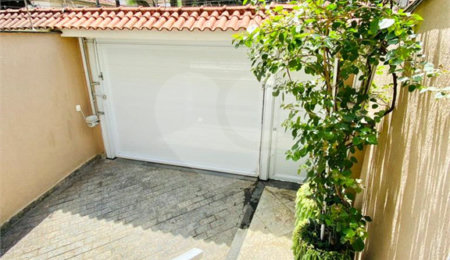 Sobrado à venda com 3 quartos, sendo 1 suíte,  em Tremembé, São Paulo, SP