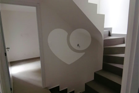 Casa à venda ou para alugar com 3 quartos, sendo 1 suíte,  no condomínio Cube Tutóia, São Paulo - SP