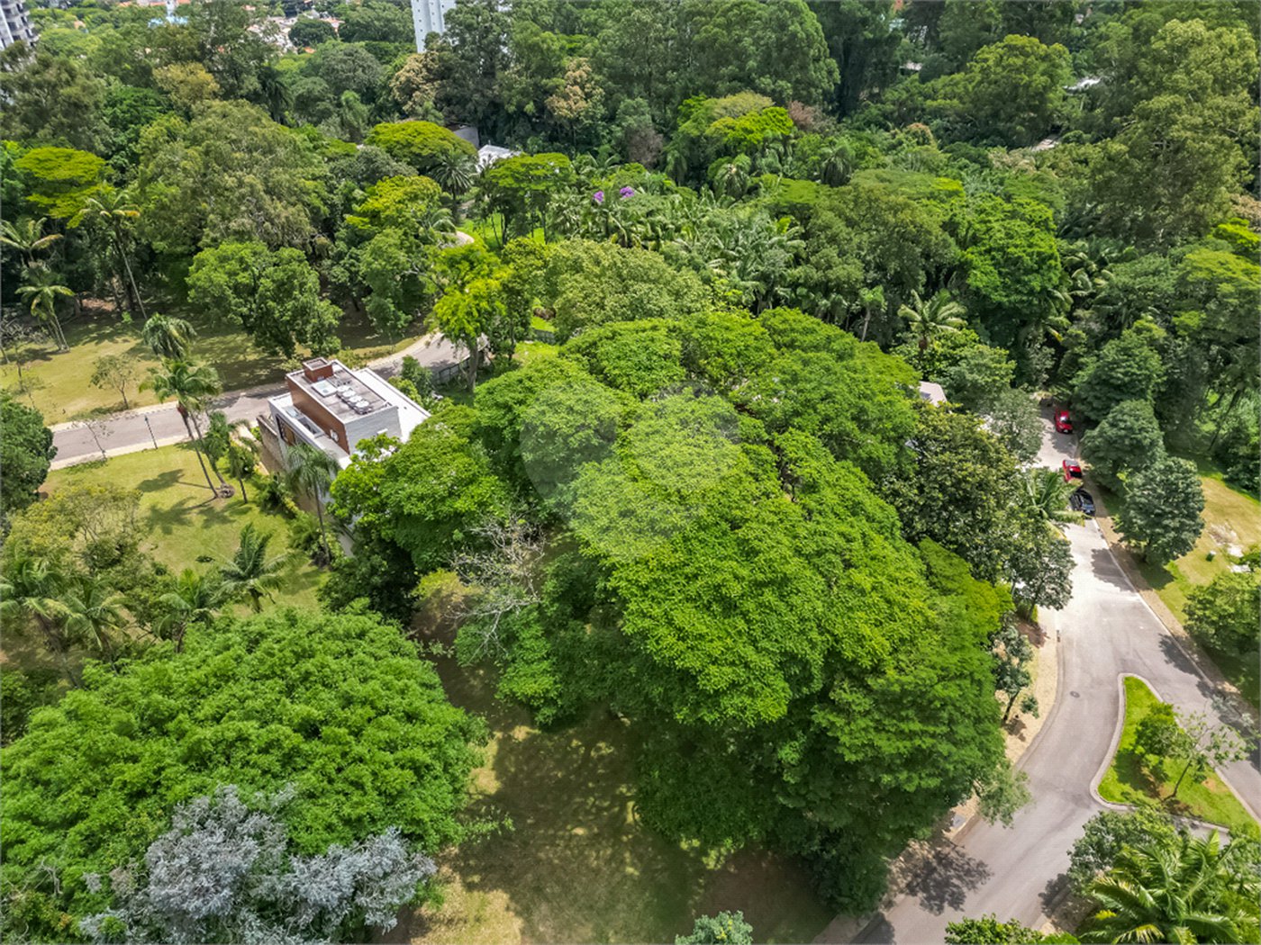 Terreno à venda no condomínio Chácara Santa Helena, São Paulo - SP