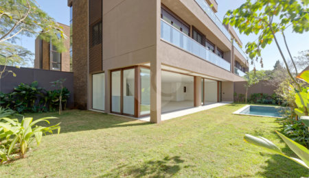 Casa à venda com 4 suítes no condomínio Casa Flora Badra, São Paulo - SP