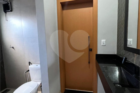 Casa à venda com 3 quartos, sendo 1 suíte, no condomínio Sun Lake, Três Lagoas - MS