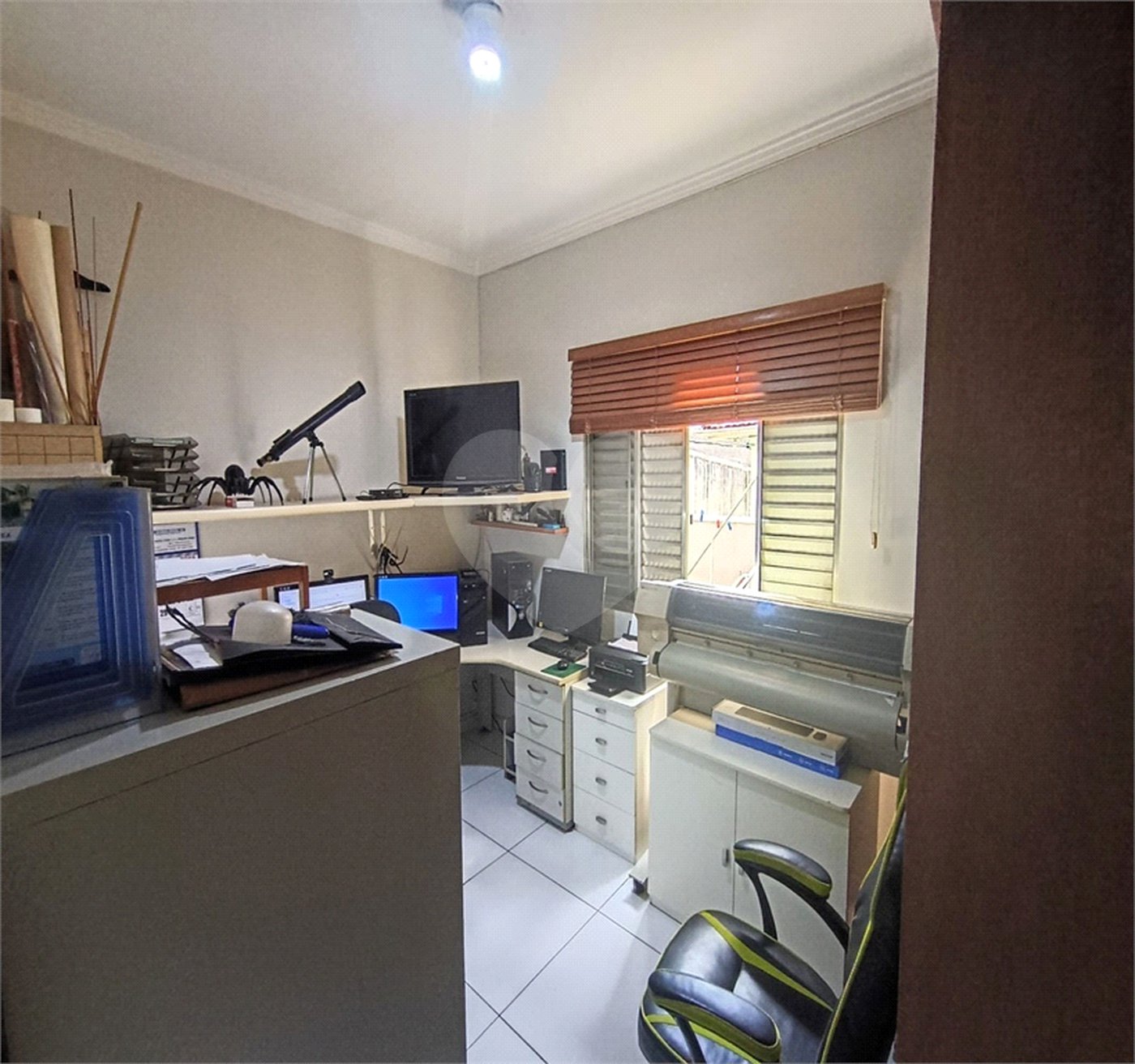 Casa Térrea à venda com 5 quartos, sendo 1 suíte, em Chora Menino, São Paulo, SP