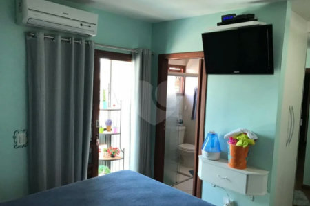 Casa à venda com 3 quartos, sendo 1 suíte, no condomínio Residencial Gabriela, São Paulo - SP