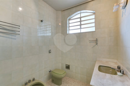 Sobrado à venda com 3 quartos em Alto da Boa Vista, São Paulo, SP