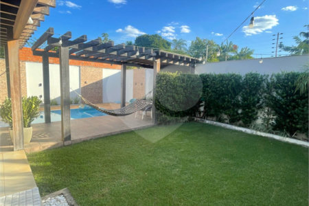 Casa à venda com 3 suítes no Centro, Balsas, MA