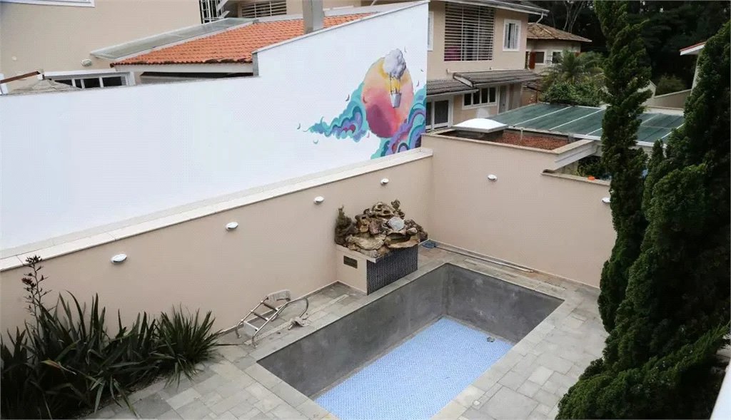Casa à venda com 3 suítes no condomínio Residencial Morumbi, São Paulo - SP