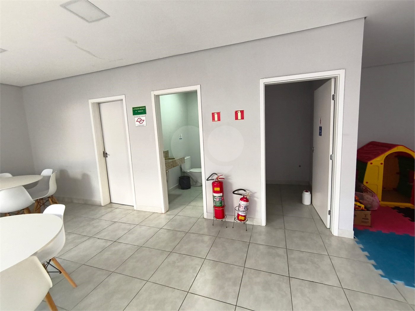 Apartamento à venda com 2 quartos em Vila Asem, Itapetininga, SP