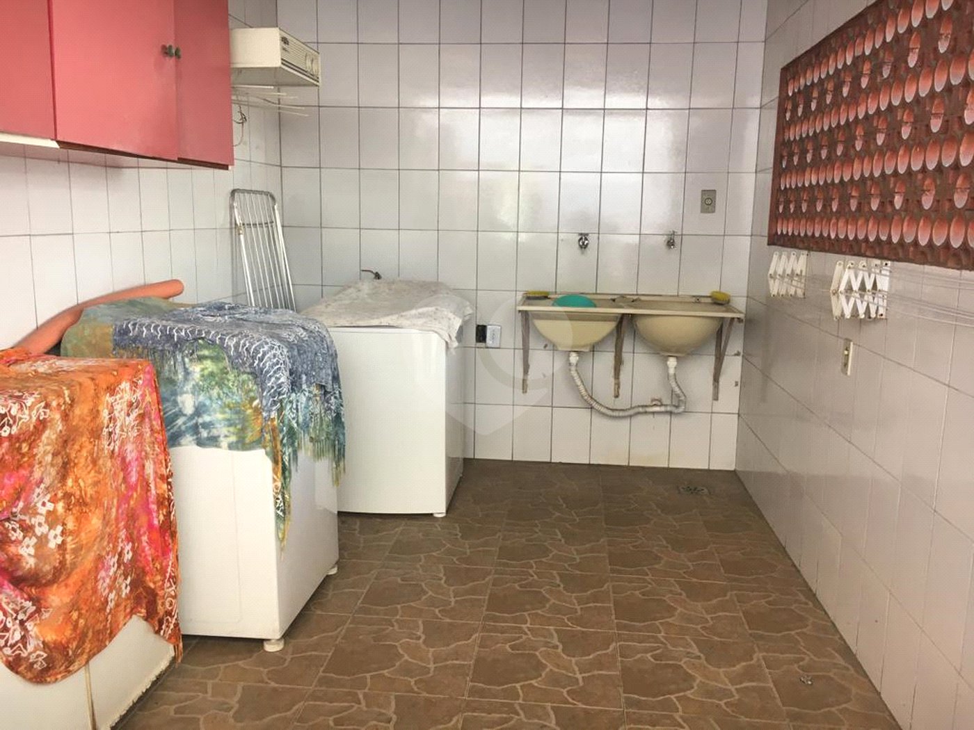 Casa à venda com 1 quarto, sendo 2 suítes, no Centro, Itaguaí, RJ