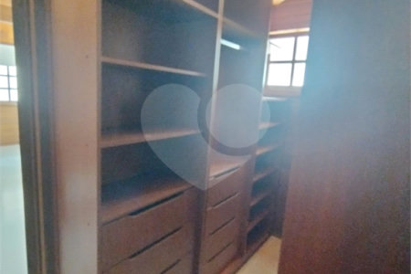 Casa à venda com 3 quartos, sendo 1 suíte, no condomínio Bosque de Greviléa, Vinhedo - SP