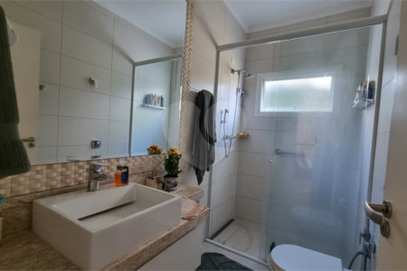 Casa à venda com 3 quartos, sendo 1 suíte,  no condomínio Vivendas do Lago, Sorocaba - SP