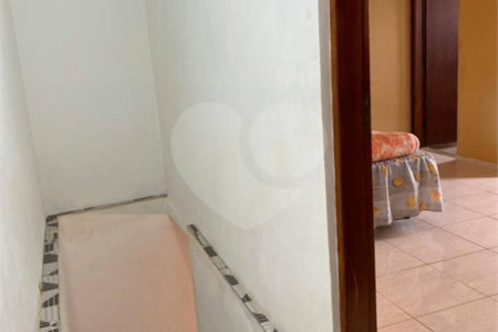 Casa à venda com 2 quartos, sendo 1 suíte, no Centro, Araçoiaba da Serra, SP