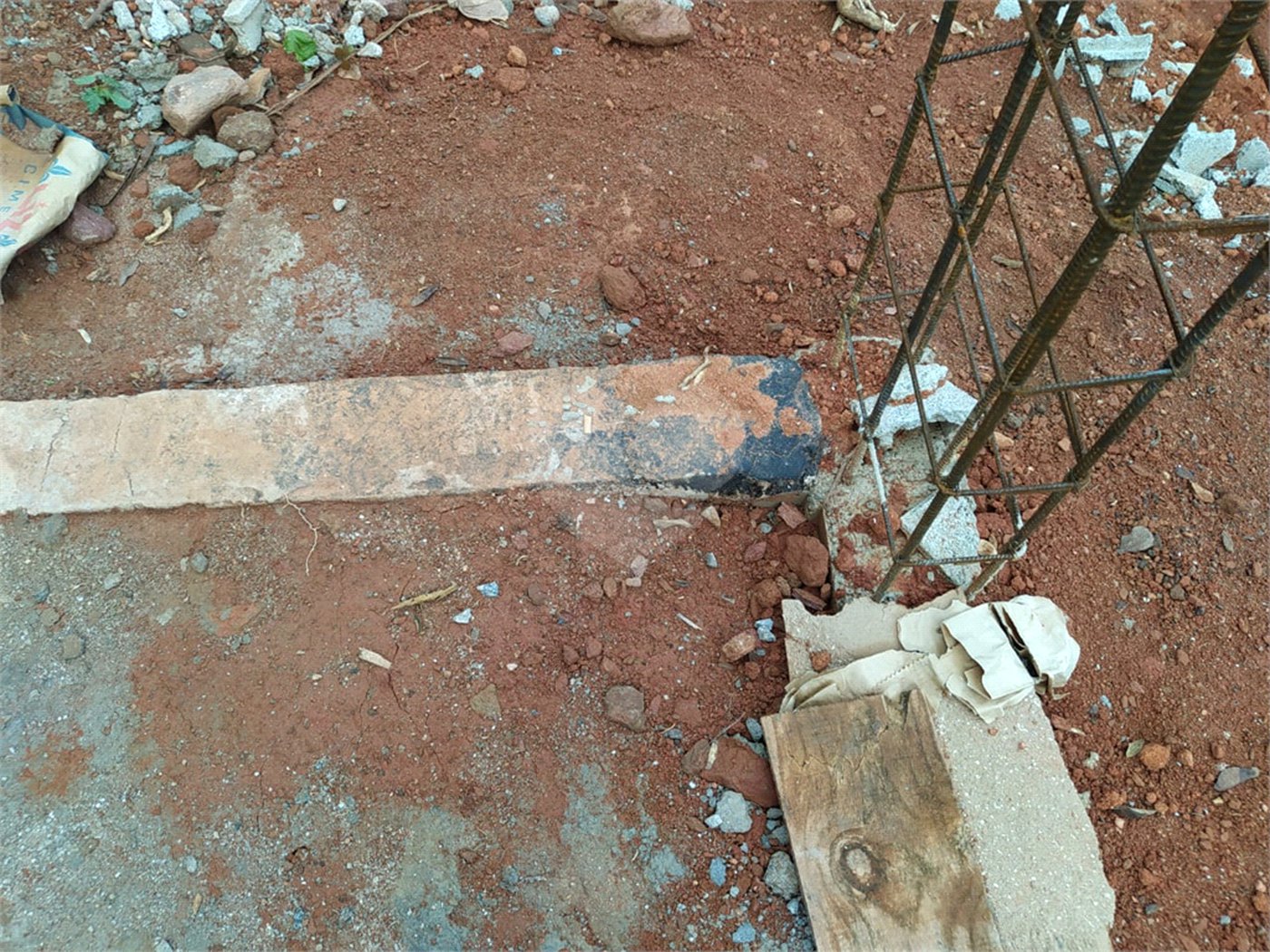 Terreno à venda no condomínio Loteamento Altos da Cantareira, Mairiporã - SP