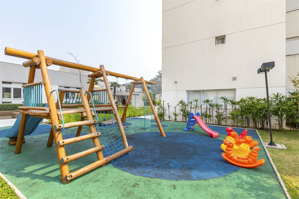 Apartamento à venda com 3 quartos, sendo 1 suíte,  em Jardim Caboré, São Paulo, SP