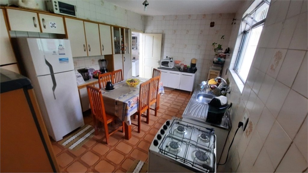Sobrado à venda com 6 quartos, sendo 2 suítes, em Santana, São Paulo, SP