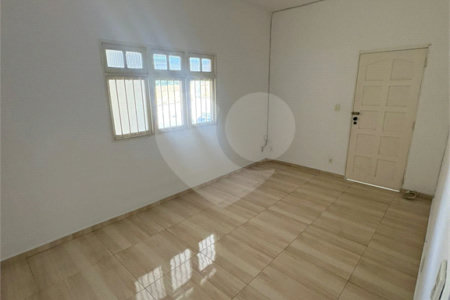 Casa Térrea à venda com 2 quartos em Jardim América, Poá, SP