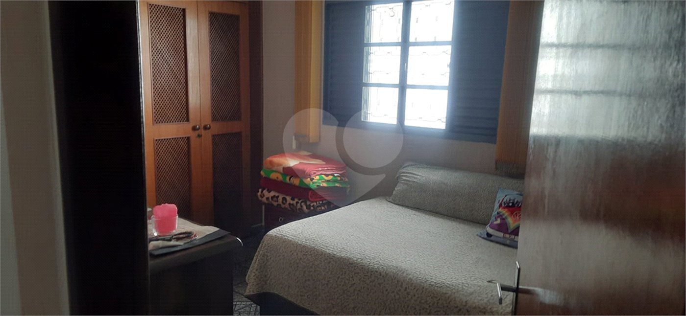 Sobrado à venda com 3 quartos em Jaraguá, São Paulo, SP