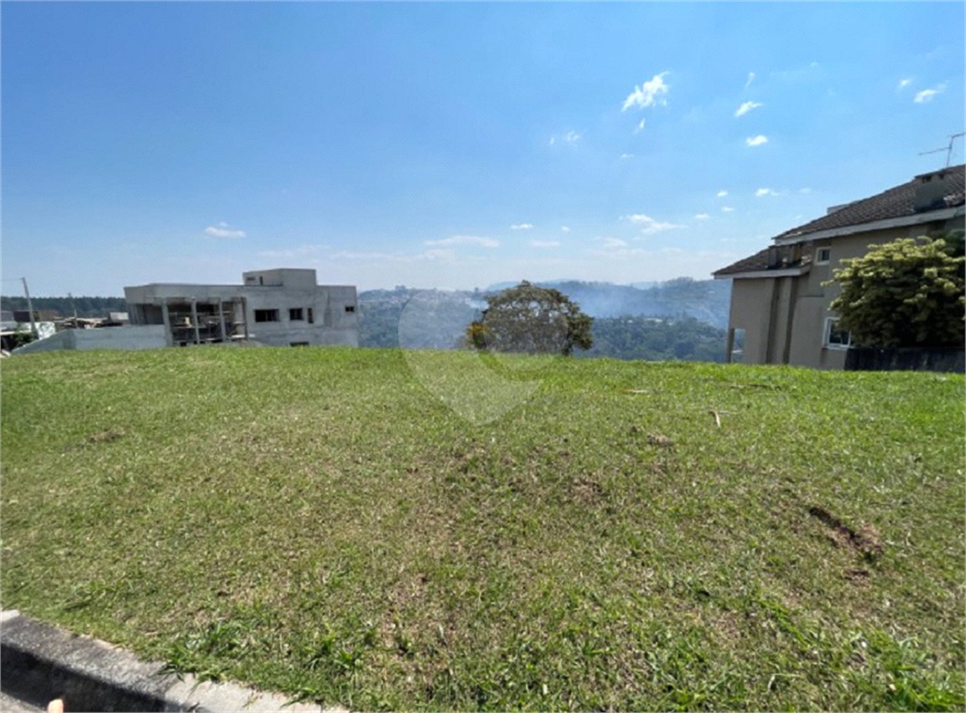 Terreno à venda no condomínio Arujá Hills Iii, Arujá - SP