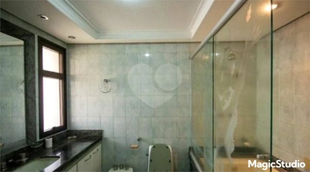 Apartamento 580m², 4 quatos, sendo 4 suítes, 5 vagas de garagem, à venda no Bosque da Saúde