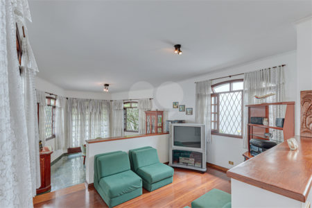 Casa Térrea à venda com 4 quartos, sendo 1 suíte, em Jardim Prudência, São Paulo, SP