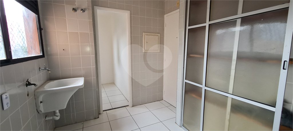 Apartamento para alugar com 3 quartos, sendo 1 suíte, em Chácara Santo Antônio, São Paulo, SP