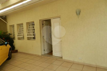 Casa de Vila à venda com 3 quartos, sendo 1 suíte, em Brooklin Novo, São Paulo, SP
