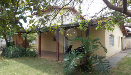 Casa à venda com 3 quartos, sendo 2 suítes, em Vila Helena, Atibaia, SP