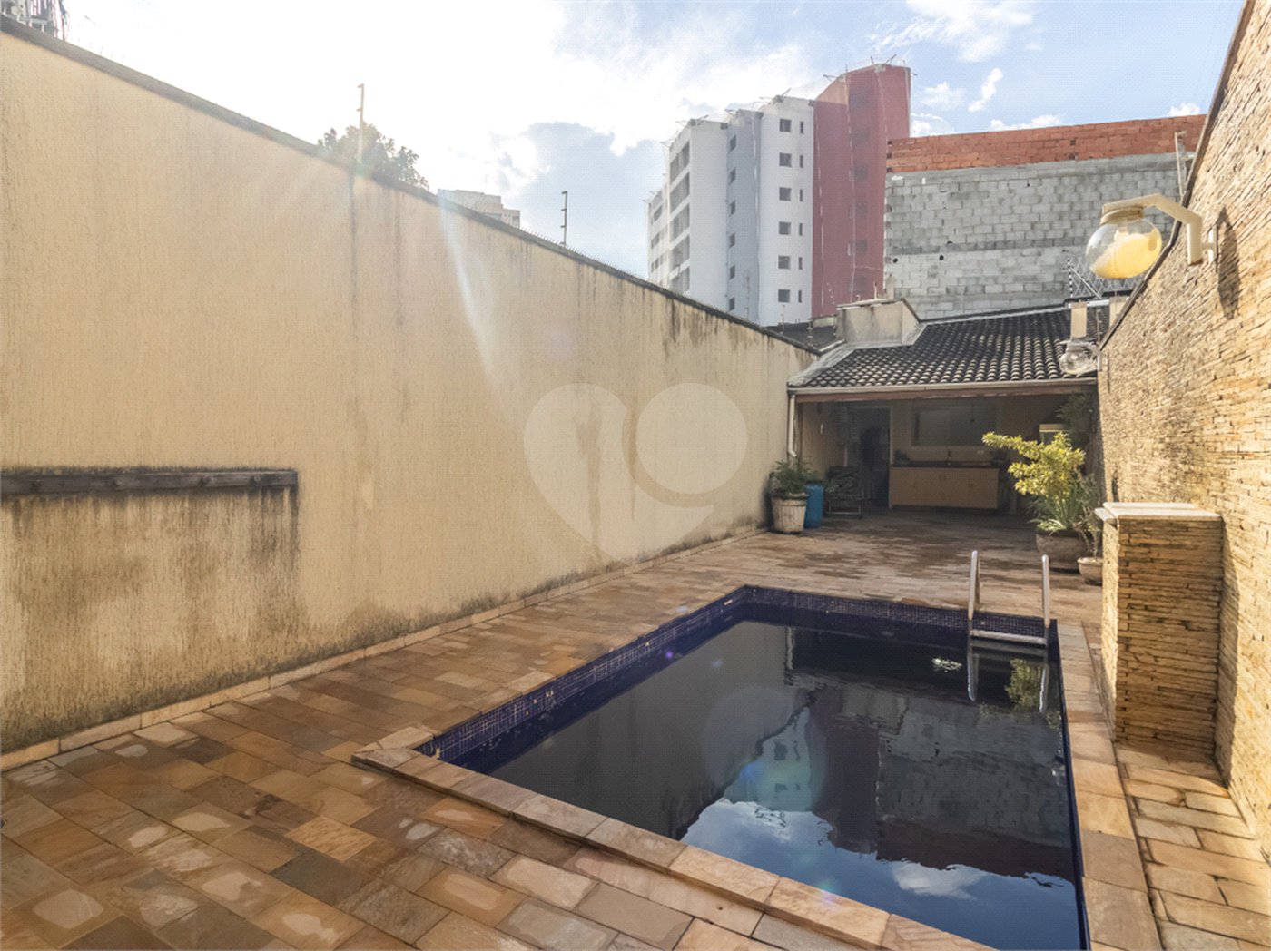 Sobrado à venda com 3 suítes em Vila Carrão, São Paulo, SP