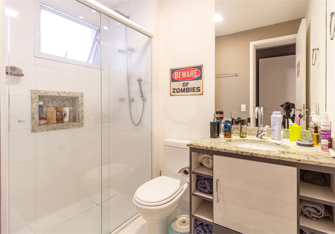 Apartamento à venda com 3 suítes em Parque Reboucas, São Paulo, SP