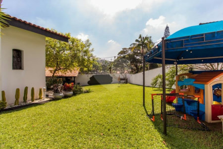 Casa à venda com 4 suítes em Jardim Marajoara, São Paulo, SP