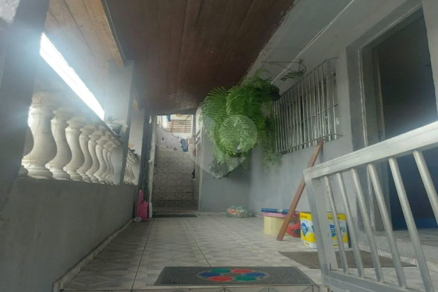 Sobrado 4 dormitórios na Vila Domitila