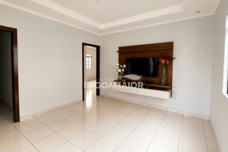 Casa à venda com 3 quartos, sendo 1 suíte,  em Vila Nova, Três Lagoas, MS