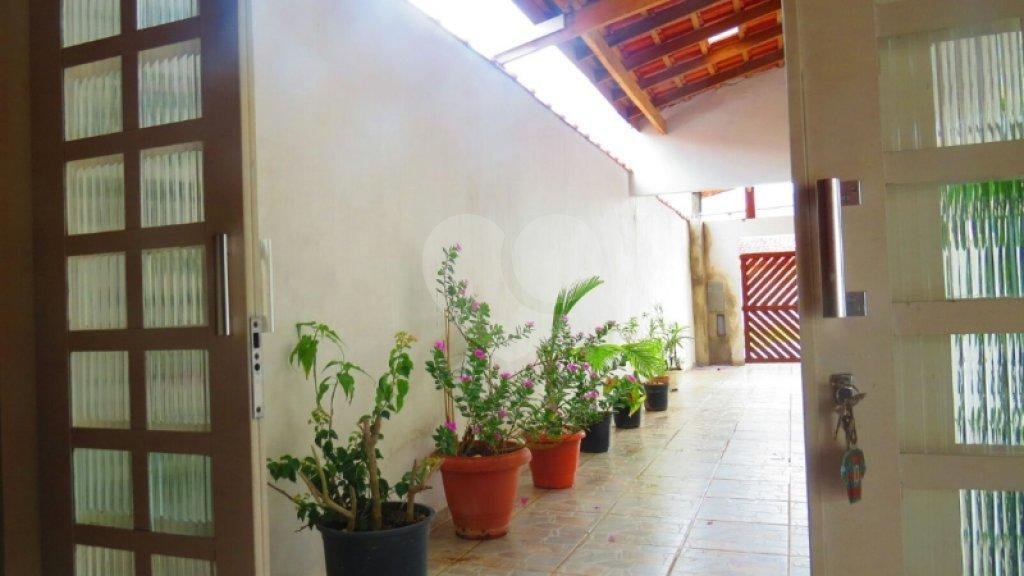 Casa Térrea à venda com 3 quartos, sendo 1 suíte, em Loteamento Bosque dos Guanandis, Caraguatatuba, SP