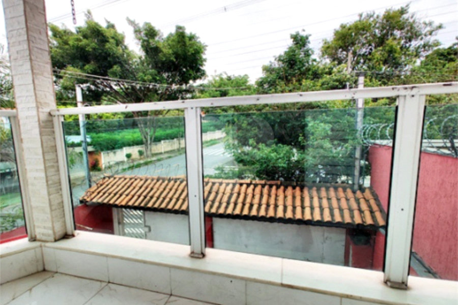 Sobrado à venda com 3 quartos, sendo 1 suíte, em Conjunto Residencial Vista Verde, São Paulo, SP
