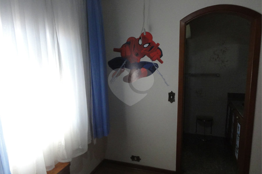 Sobrado à venda com 6 quartos, sendo 4 suítes, em Tremembé, São Paulo, SP