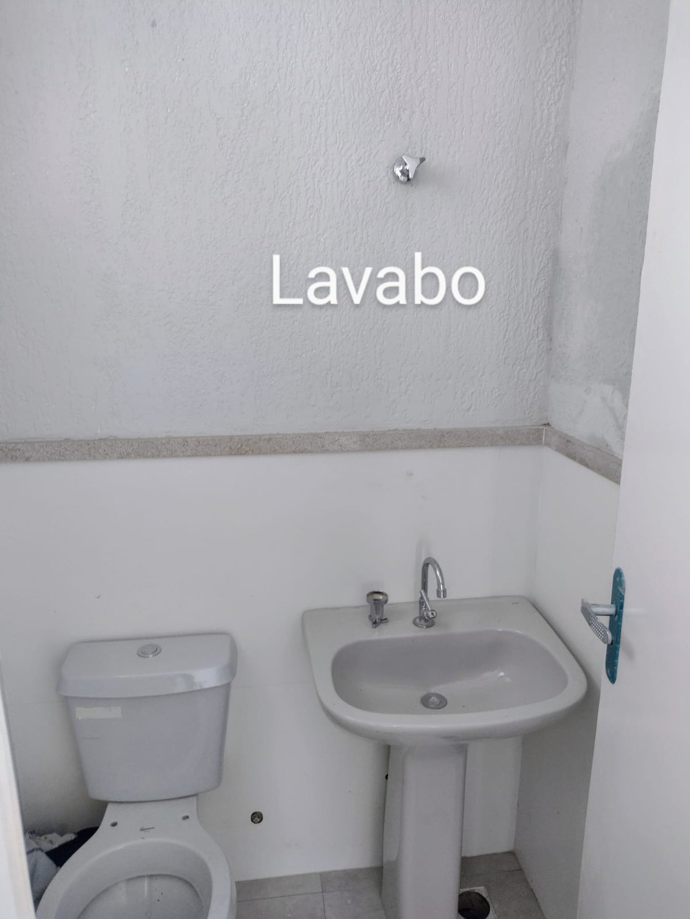 Casa à venda com 3 quartos, sendo 1 suíte, em Guaratiba, Rio de Janeiro, RJ