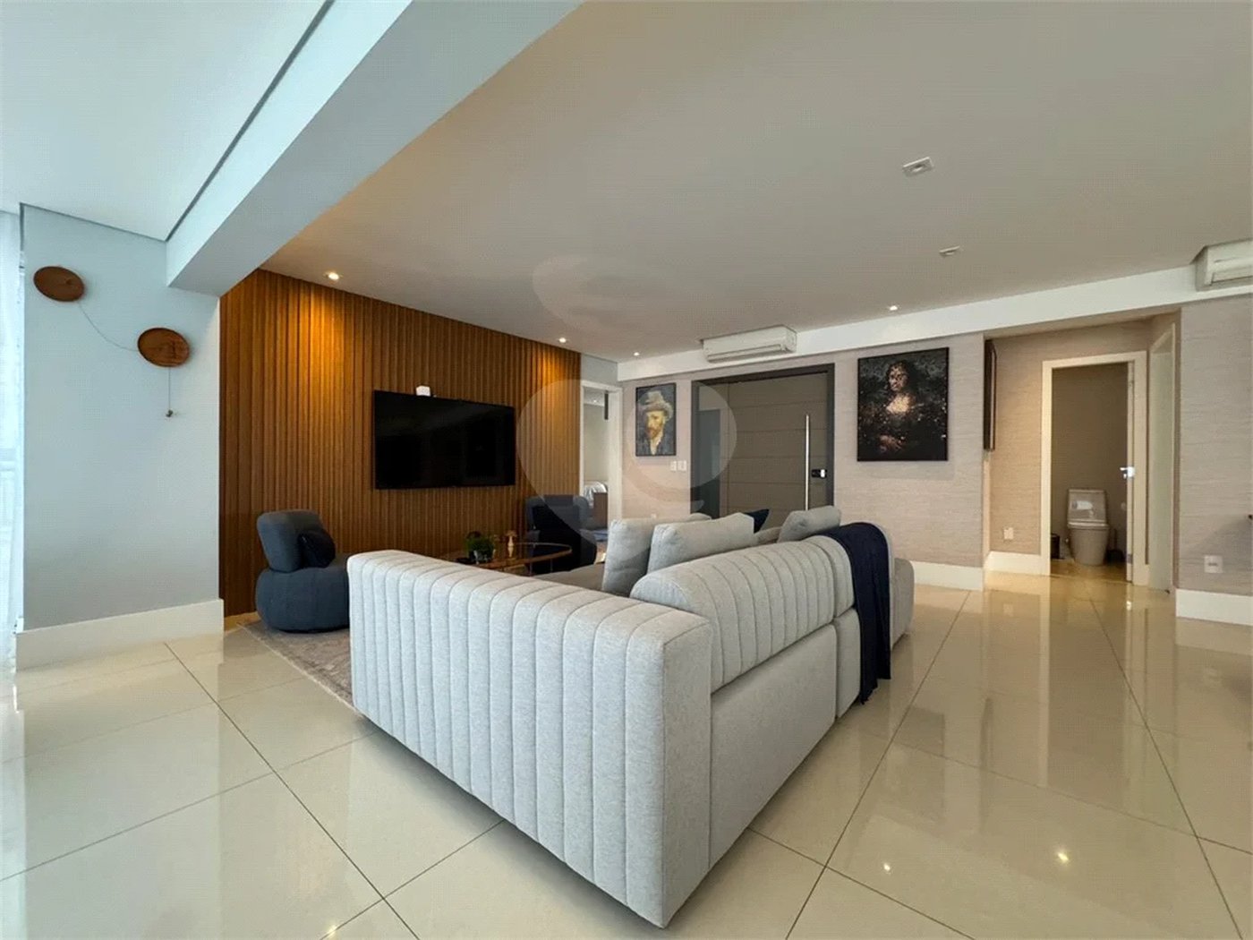 Santana Alto Padrão/Porteira Fechada, Apto. 260 m² 4 Suítes, 5 vagas 2 depósitos privativos