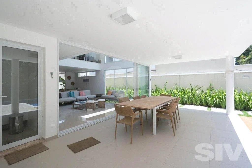 Casa à venda com 4 suítes em Riviera de São Lourenço, Bertioga, SP