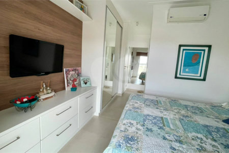 Apartamento à venda com 3 quartos, sendo 1 suíte,  em Jardim Belmar, Guarujá, SP