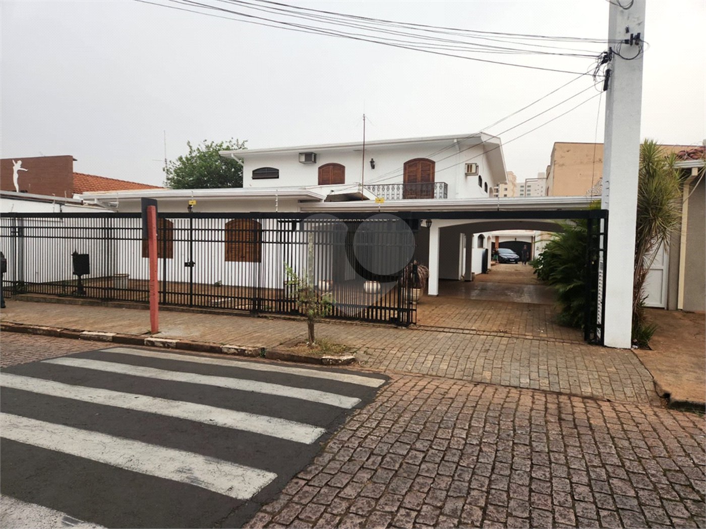 Sobrado à venda ou para alugar com 4 quartos, sendo 2 suítes, no Centro, Araraquara, SP