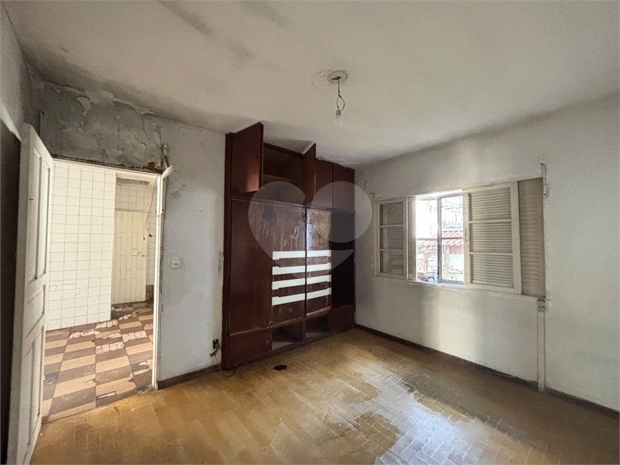 Sobrado à venda com 4 quartos em Vila Paulicéia, São Paulo, SP