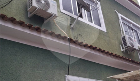 Casa de Vila à venda com 3 quartos, sendo 1 suíte,  em Realengo, Rio de Janeiro, RJ