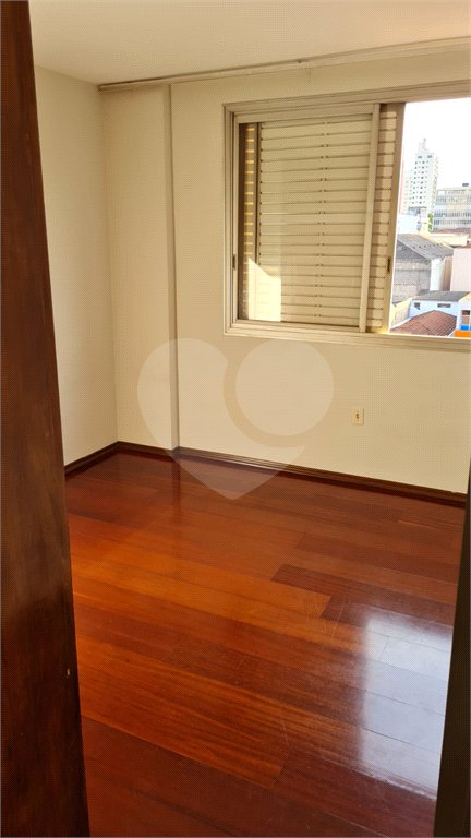 Apartamento à venda com 3 quartos, sendo 1 suíte,  no Centro, Araraquara, SP
