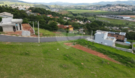 Terreno à venda no Centro, Bom Jesus dos Perdões, SP
