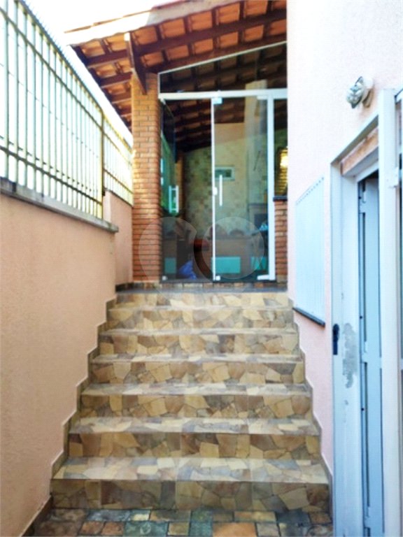 Sobrado à venda com 3 quartos, sendo 1 suíte,  em Horto, São Paulo, SP