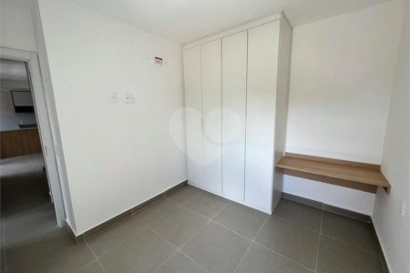 Apartamento à venda com 2 quartos, sendo 1 suíte, em Jardim Maria José, Votorantim, SP