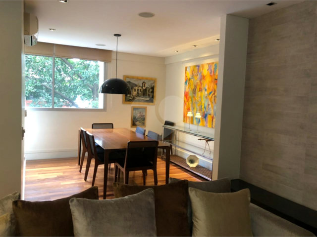 Apartamento à venda com 4 quartos, sendo 3 suítes,  em Alto da Boa Vista, São Paulo, SP